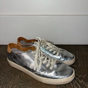 Soludos Women’s Ibiza Classic Leather Lace-Up Sneakers